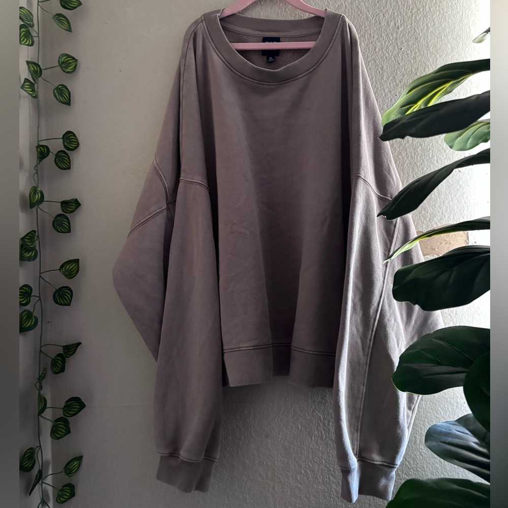 Gap tan sweater